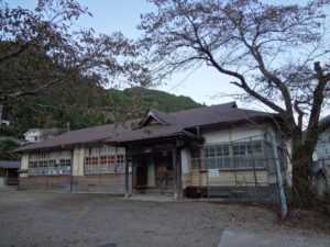 旧南川小学校
