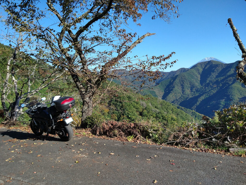 身延町山間部からの富士山