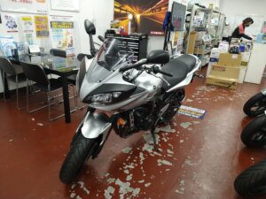 次の愛車 FZ6 Fazer S2！なんかむっちゃきれいなんですけど…