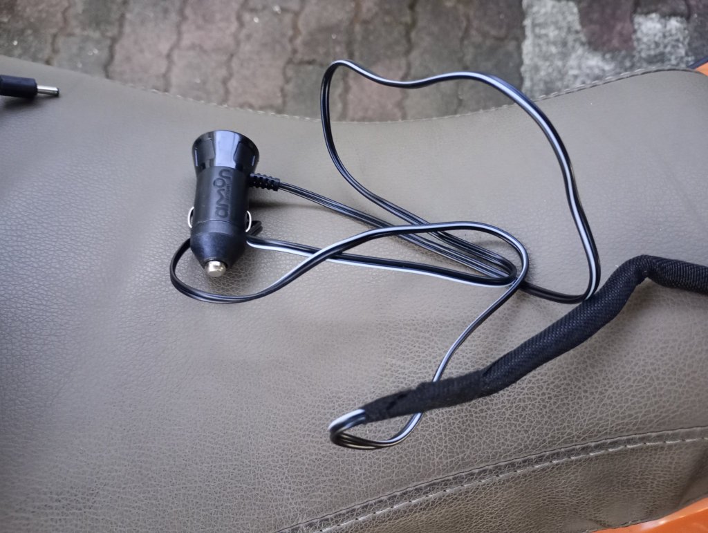 ヒーターと電源プラグを直結するじゃろ。