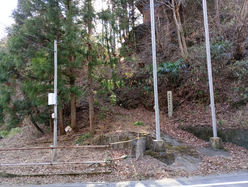 のんびり走ってたら何か見つけた！