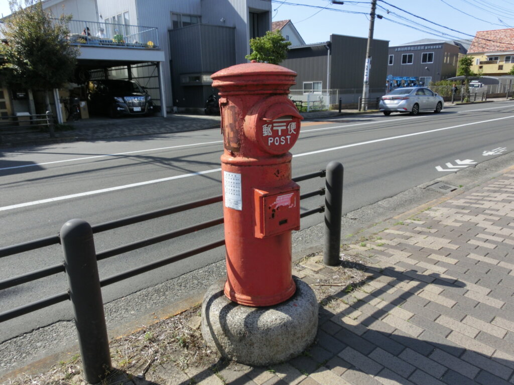 集配スケジュールが貼ってありました。現役ってこと！？