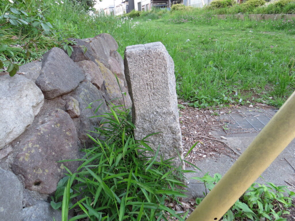 北区立赤羽台さくら並木公園のハズレに隠れるようにして建っていました。